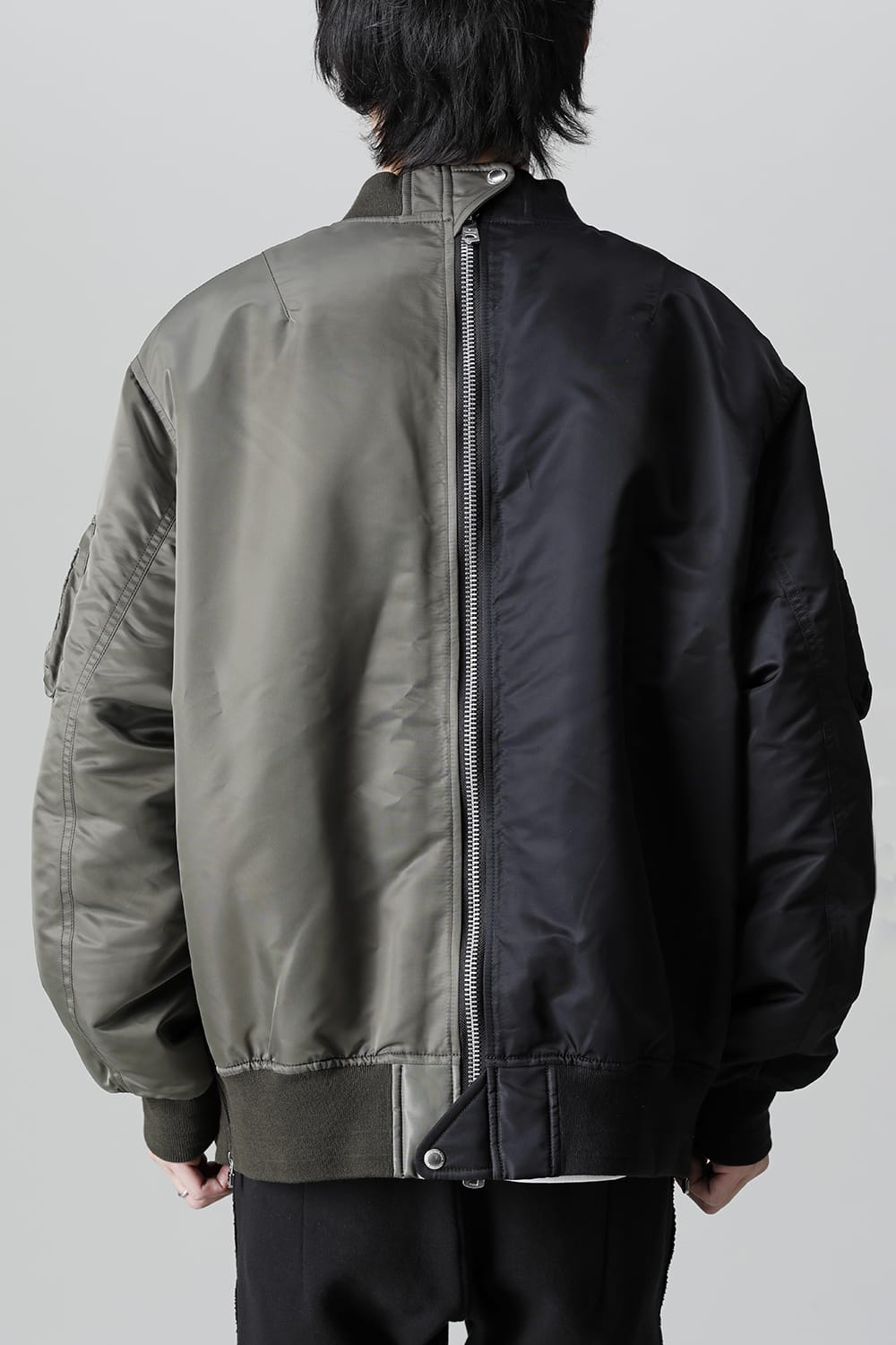 Oversized Two-tone Flight jacket. Olive x Black