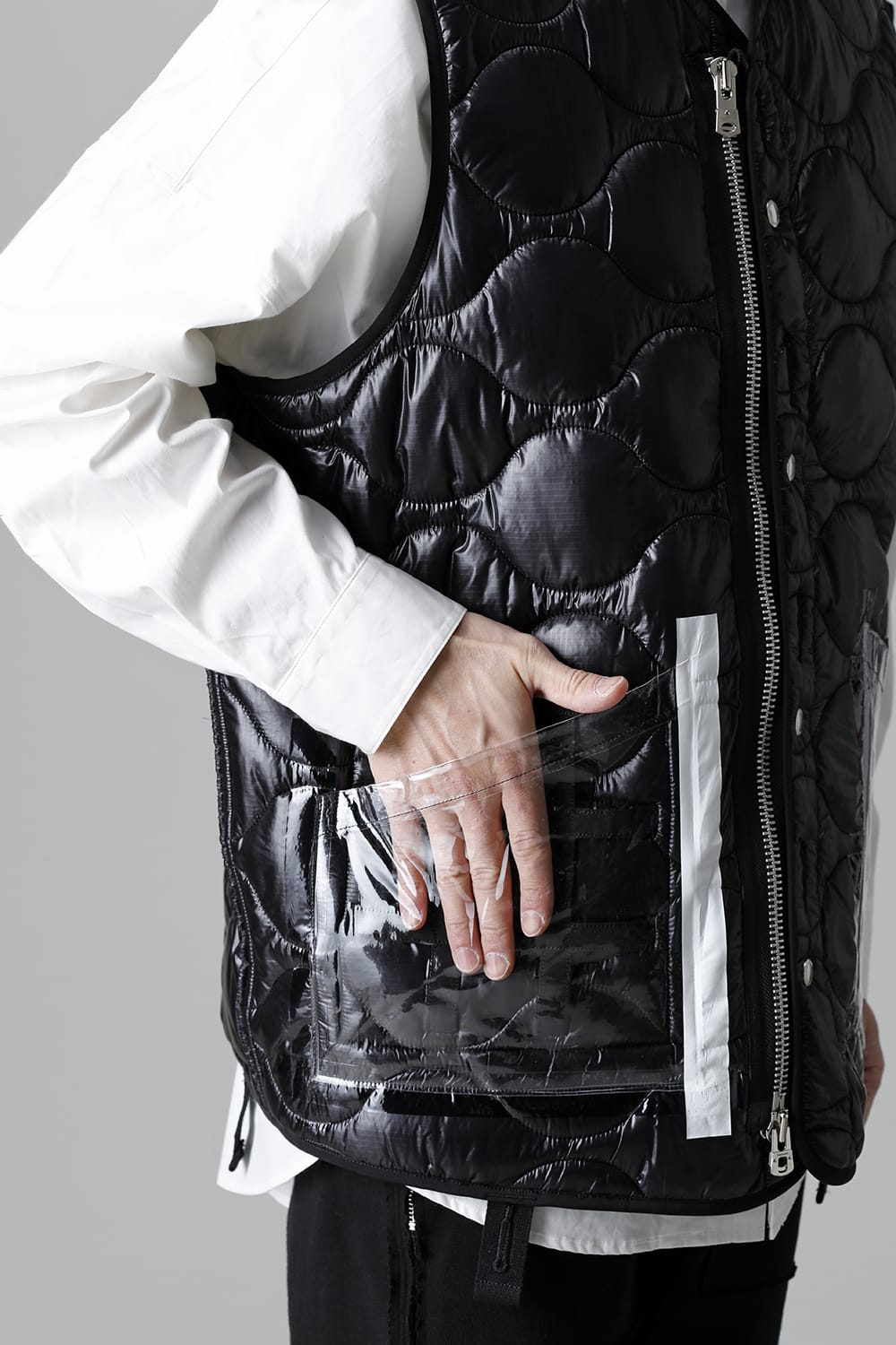 Oversized Quilting Liner Vest. Black