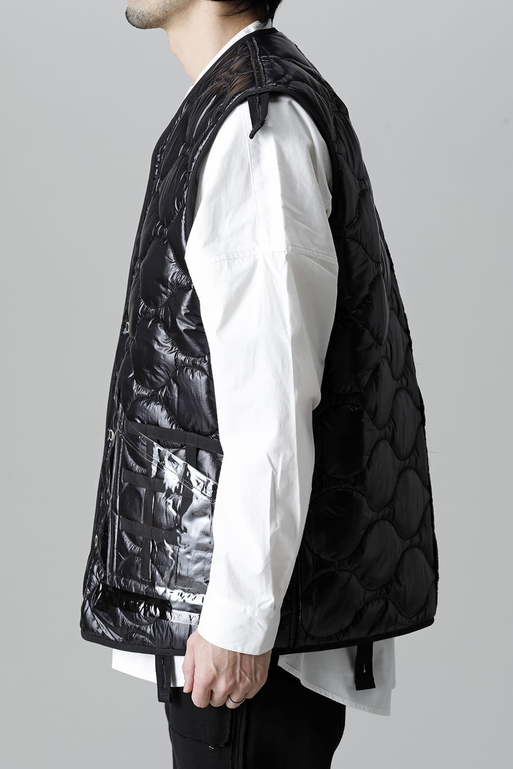 Oversized Quilting Liner Vest. Black