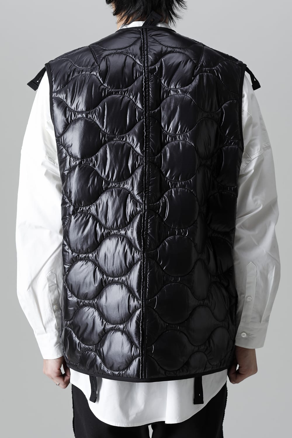 Oversized Quilting Liner Vest. Black