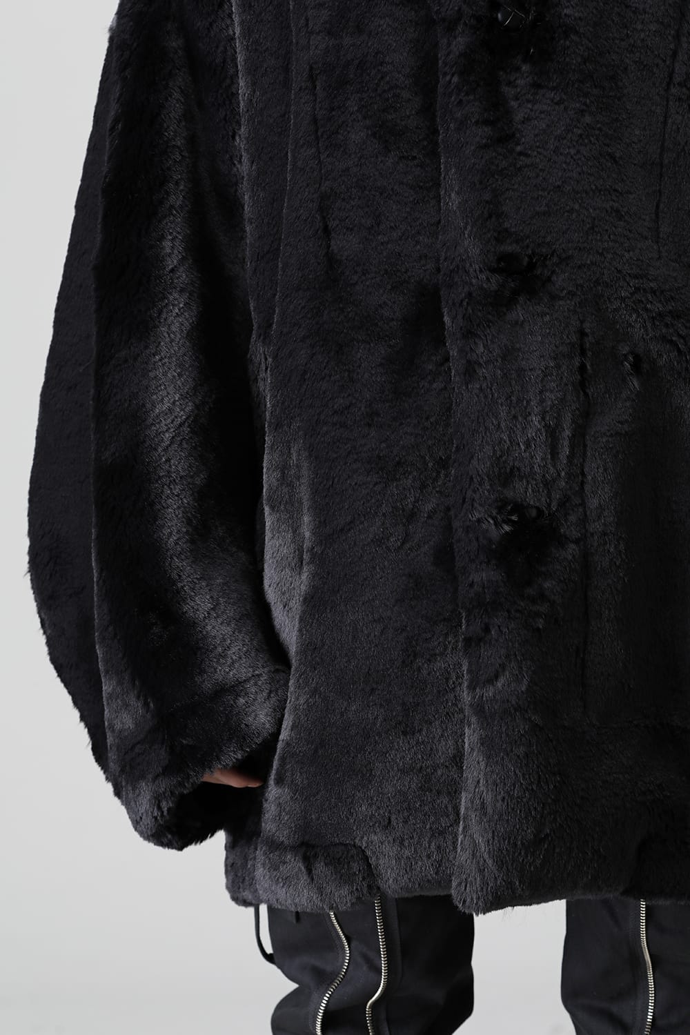 double zip balloon shaped faux fur coat