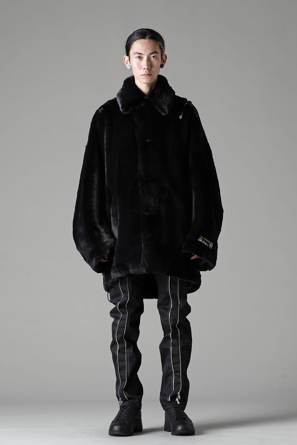 double zip balloon shaped faux fur coat