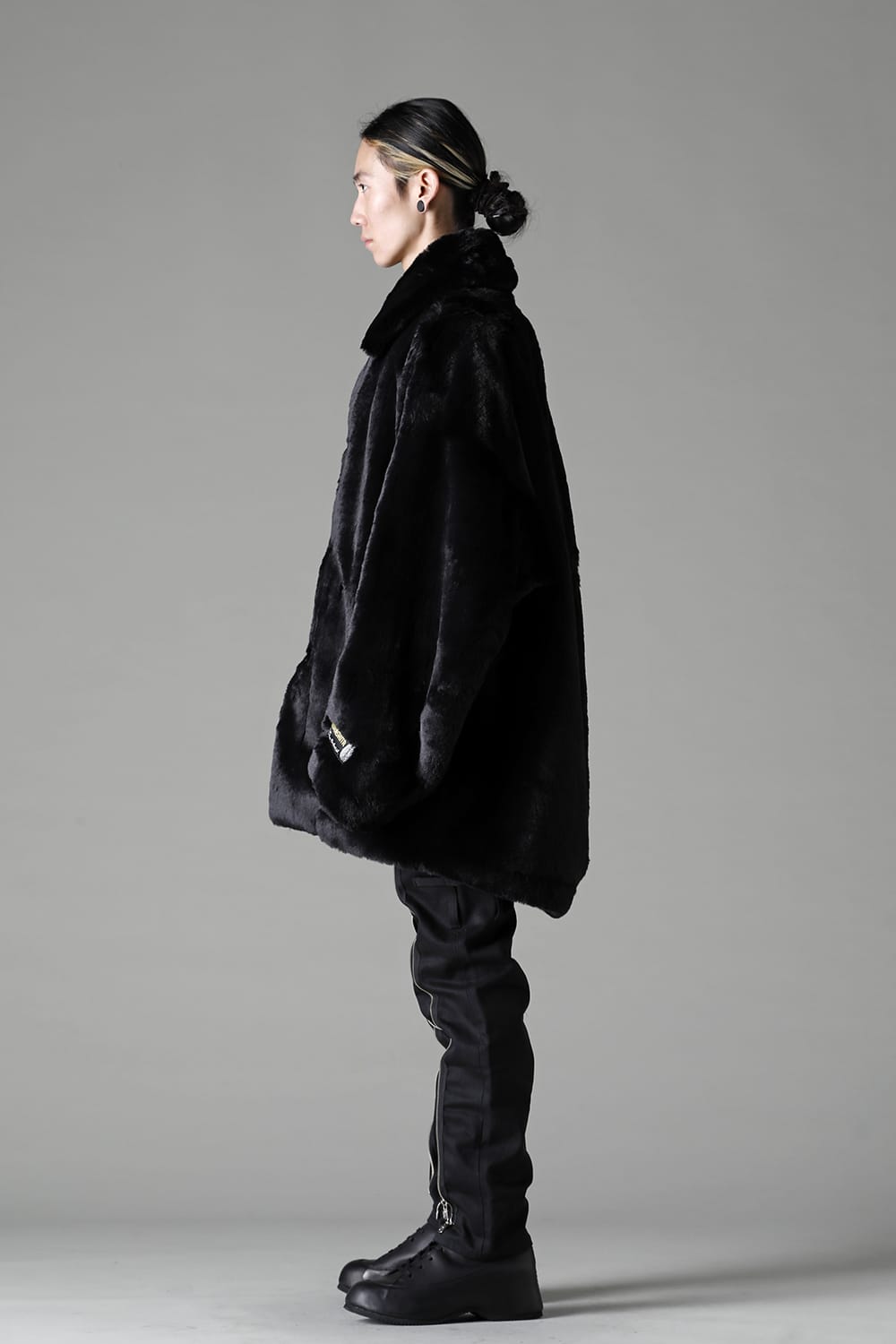 double zip balloon shaped faux fur coat