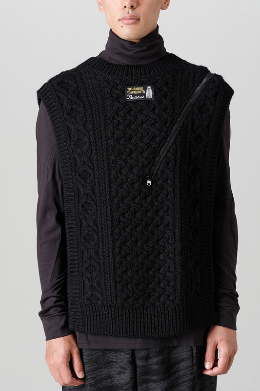 reverse double zip aran pattern vest Black