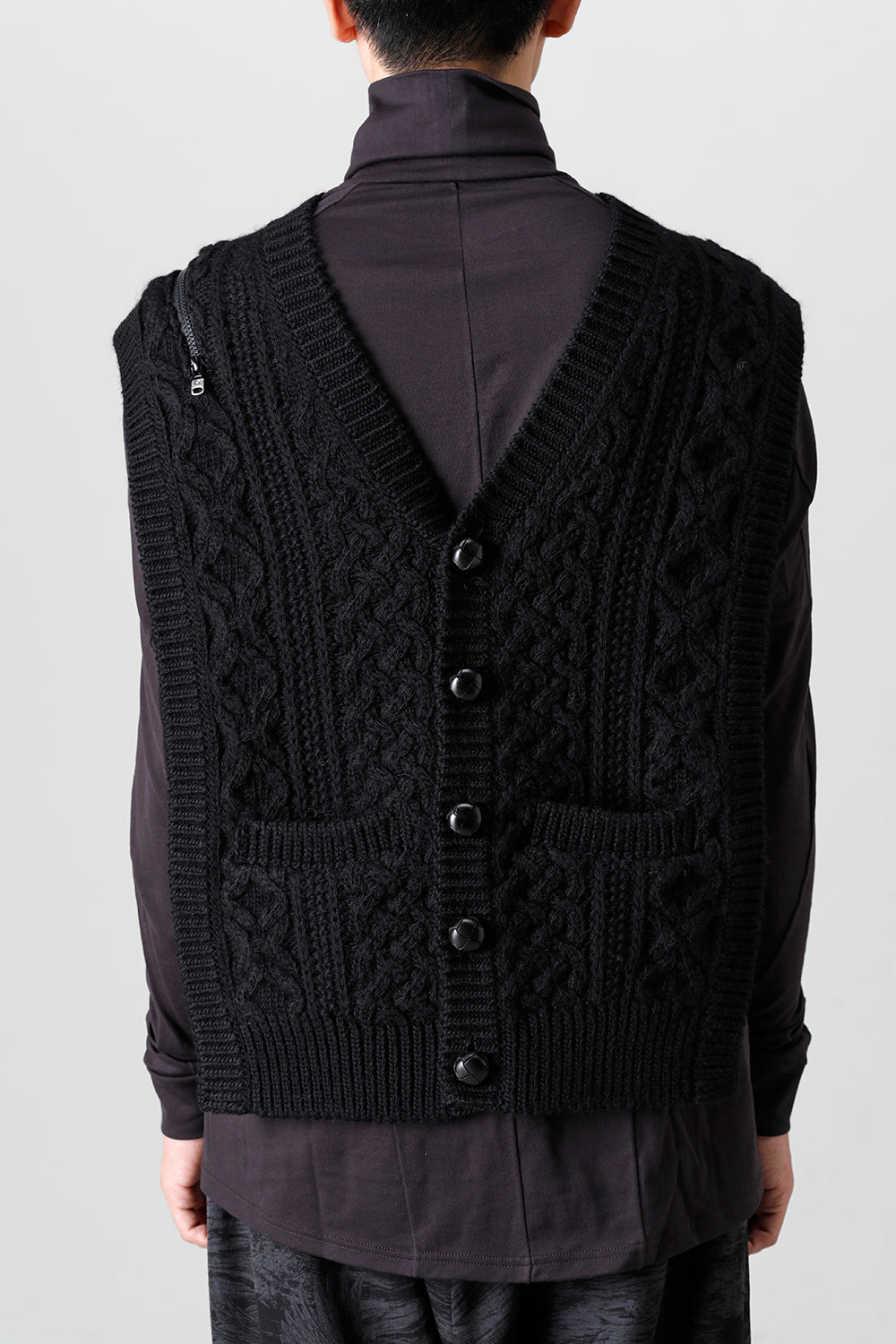 reverse double zip aran pattern vest Black