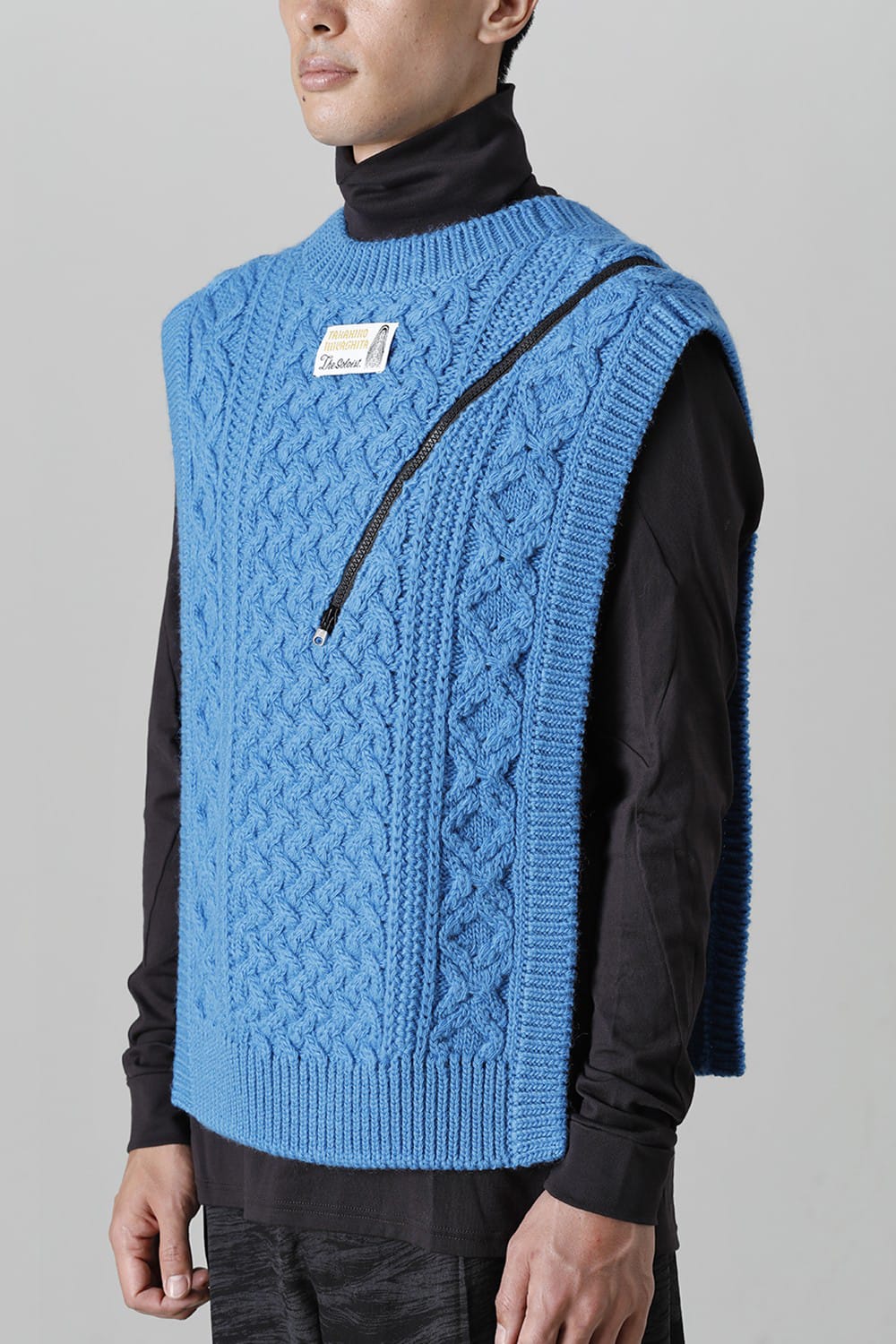 reverse double zip aran pattern vest L.Blue