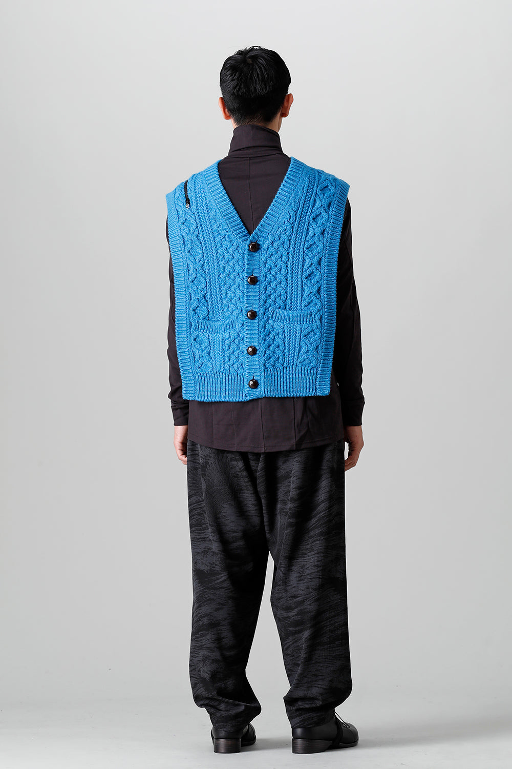 reverse double zip aran pattern vest L.Blue