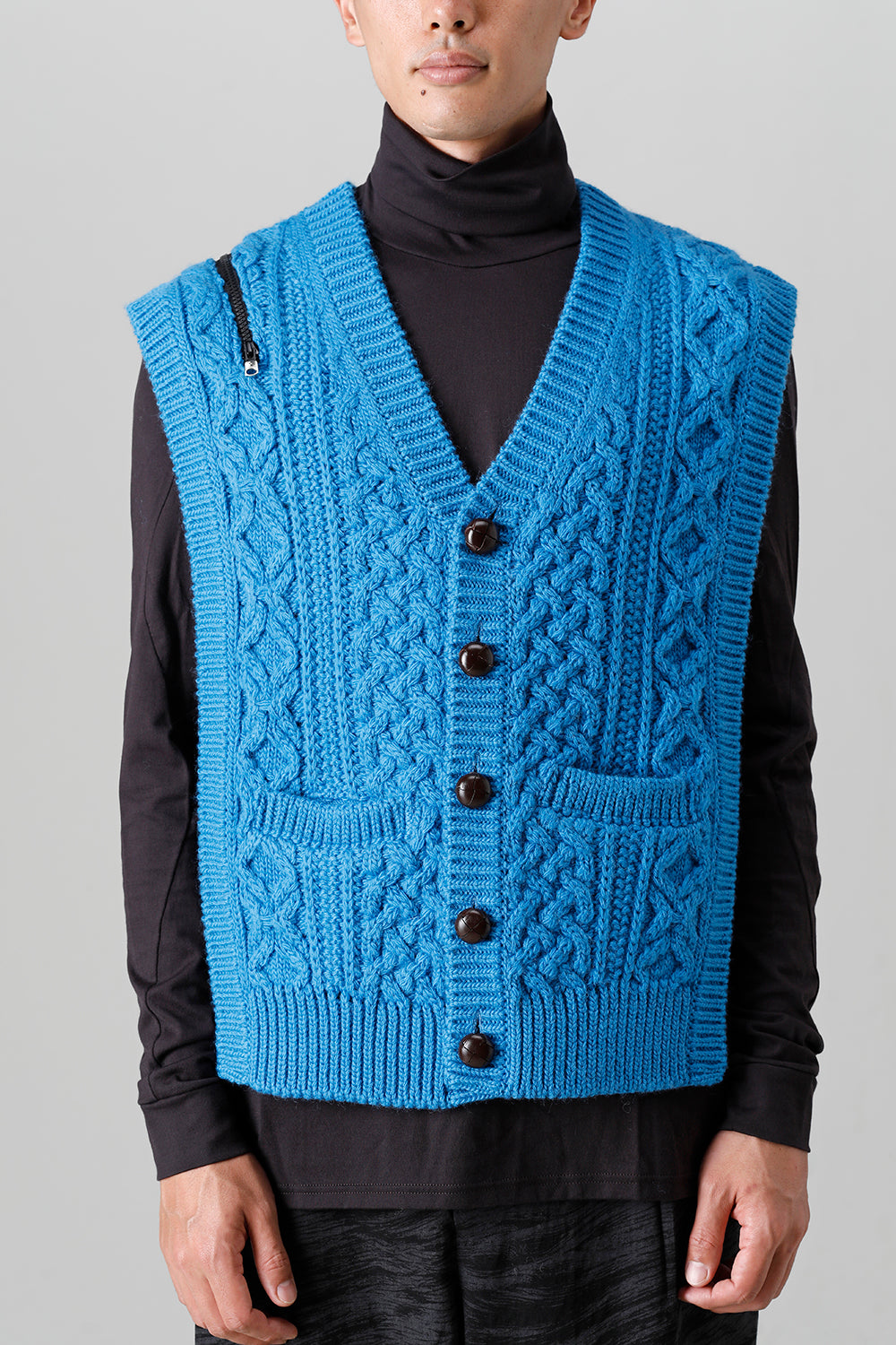 reverse double zip aran pattern vest L.Blue