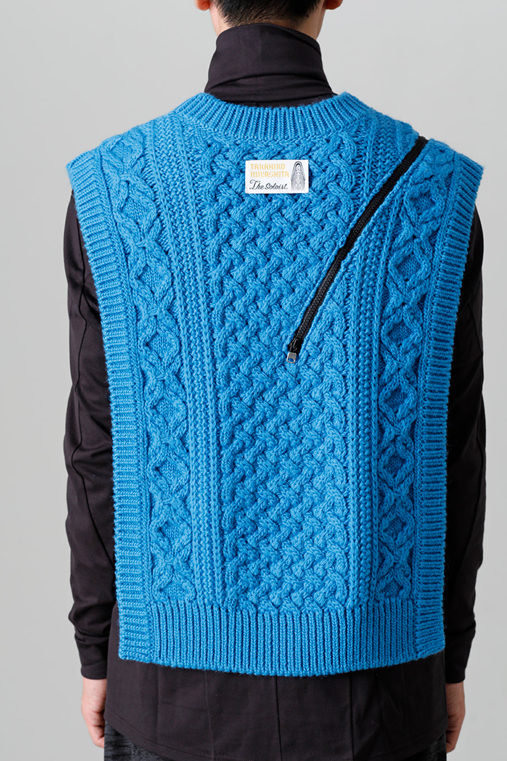 reverse double zip aran pattern vest L.Blue