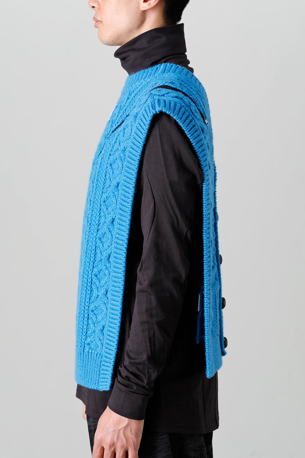 reverse double zip aran pattern vest L.Blue