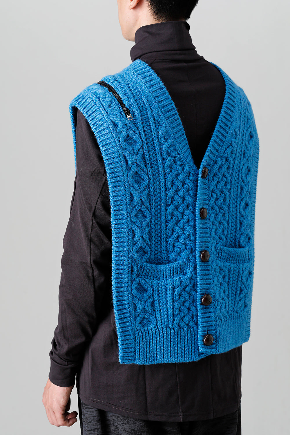 reverse double zip aran pattern vest L.Blue