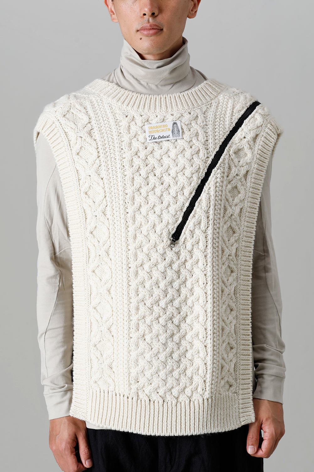 reverse double zip aran pattern vest White
