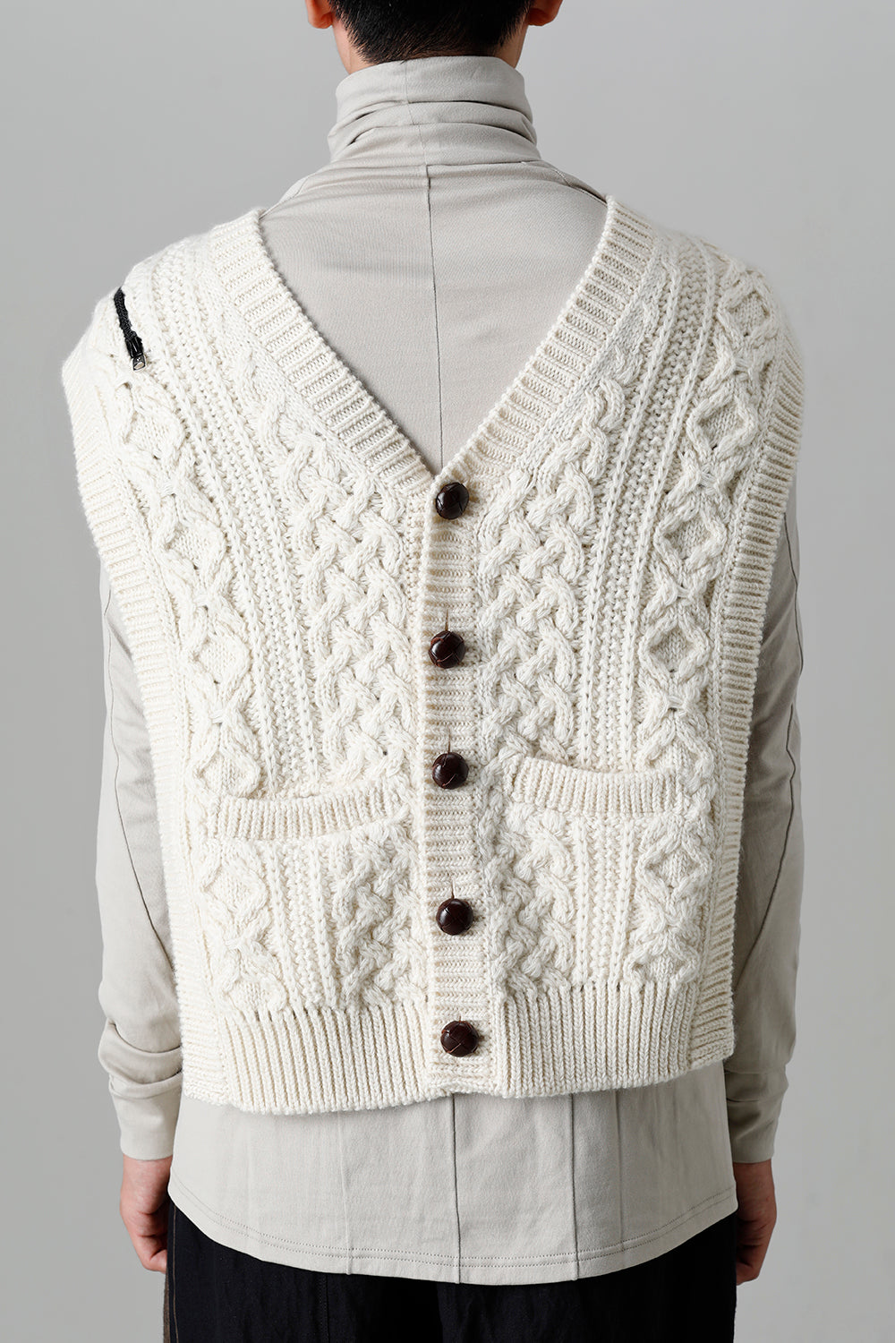 reverse double zip aran pattern vest White