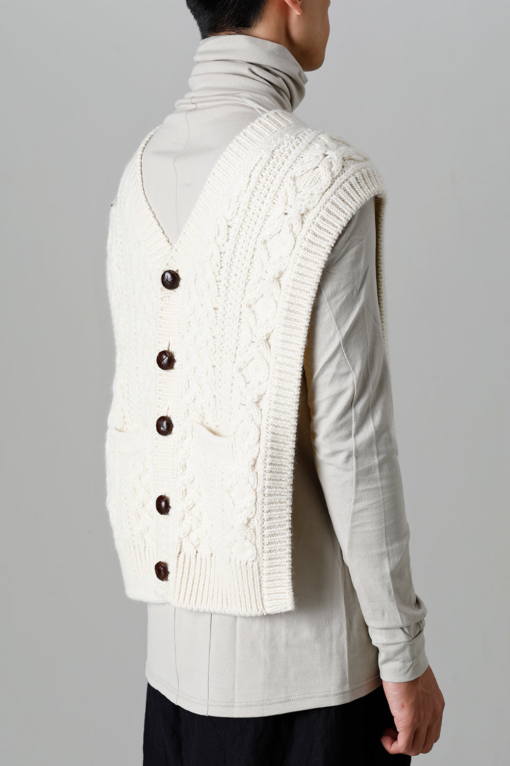 reverse double zip aran pattern vest White