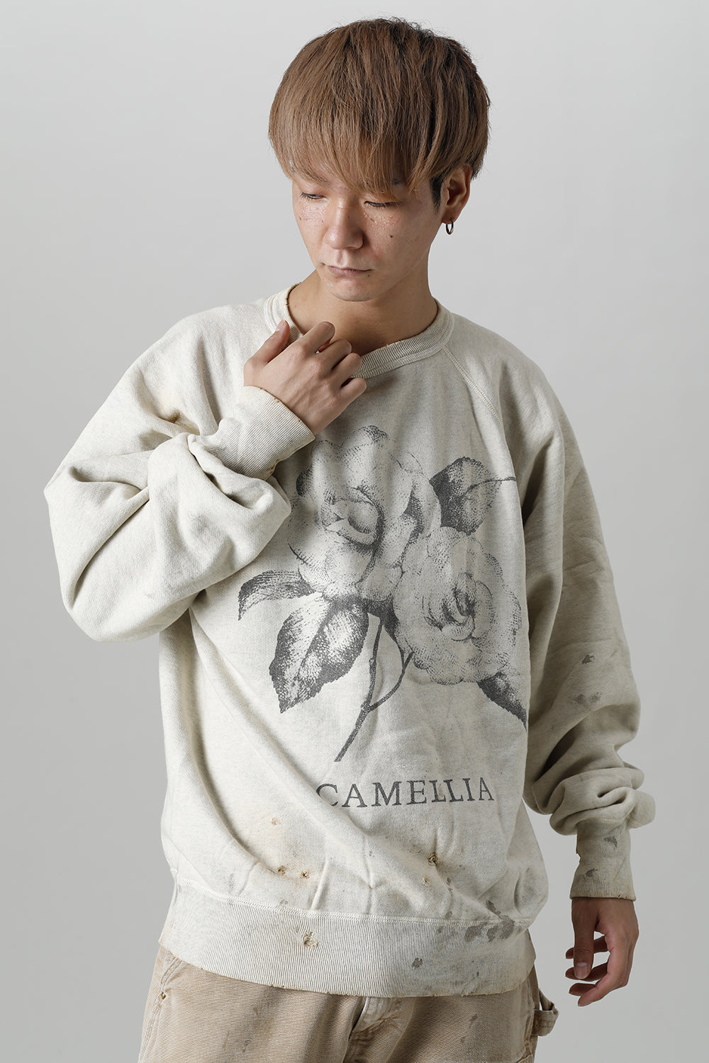 Camellia Raglan sleeve Sweat shirt