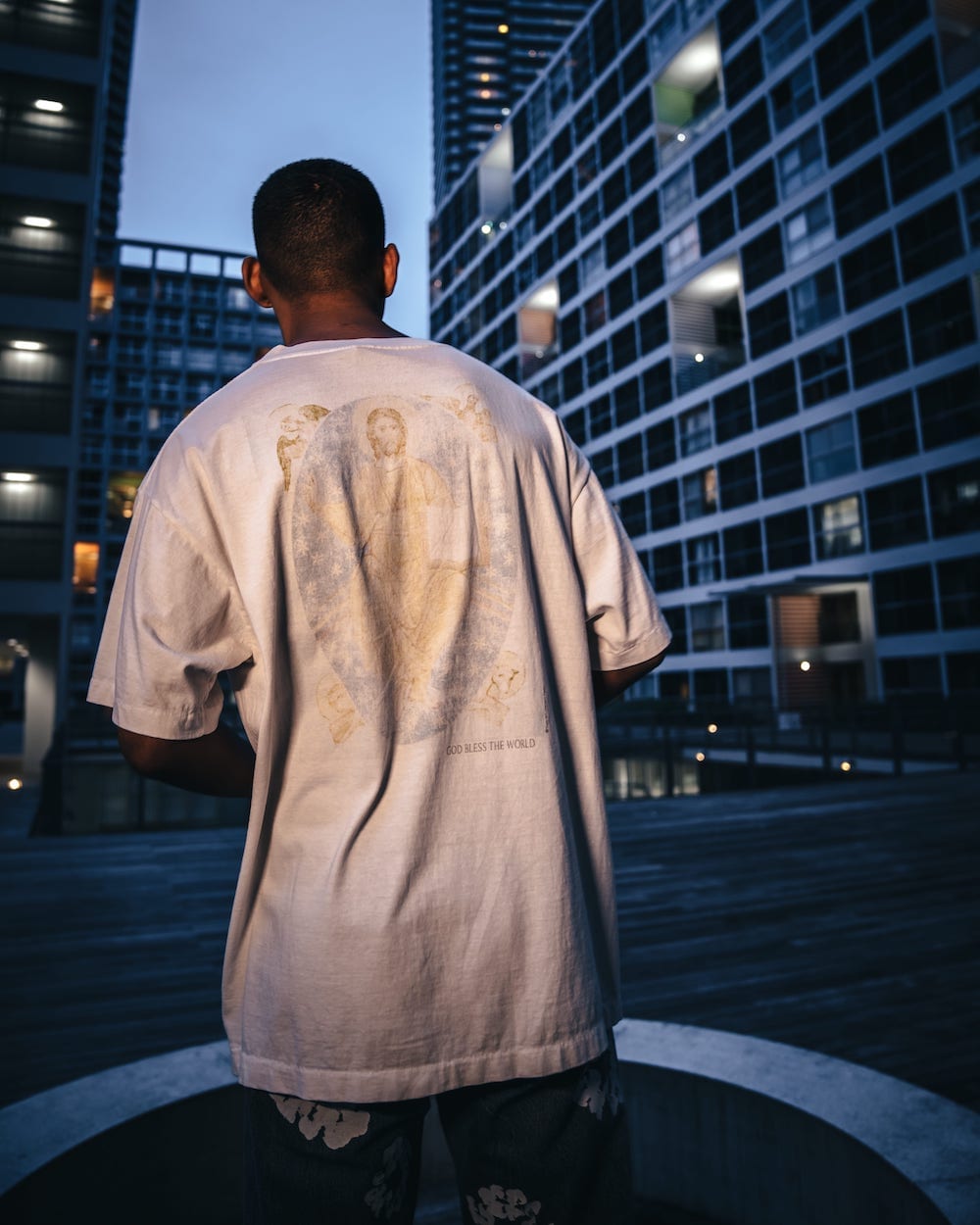 HOLY MOTHER Short sleeve T-shirt