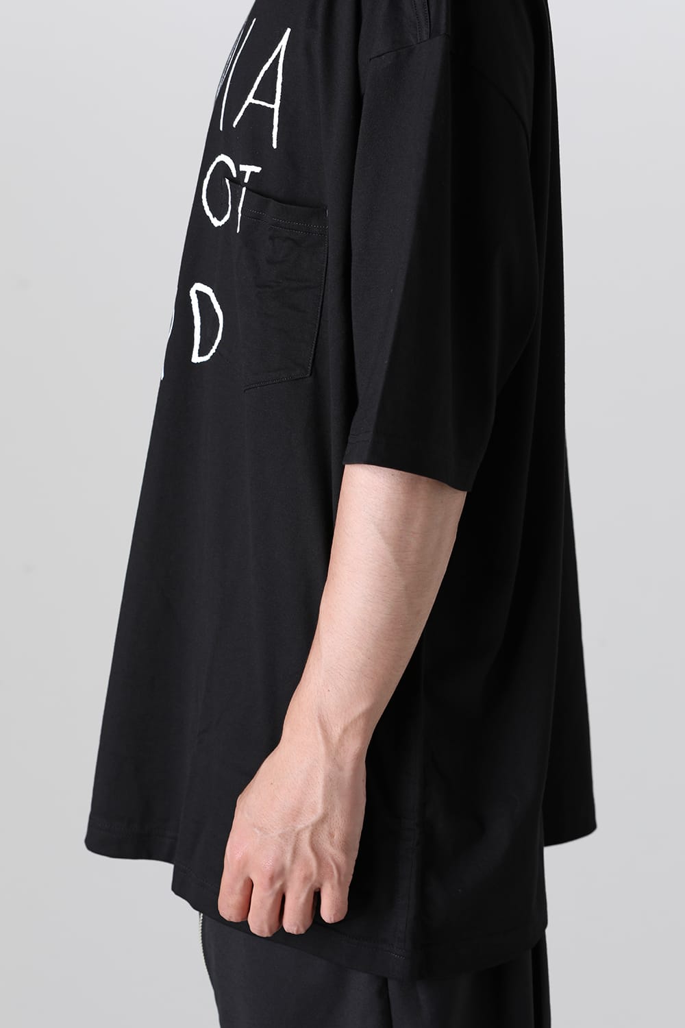 Oversized S/S Pocket tee (media is not go⨂d. type 2)