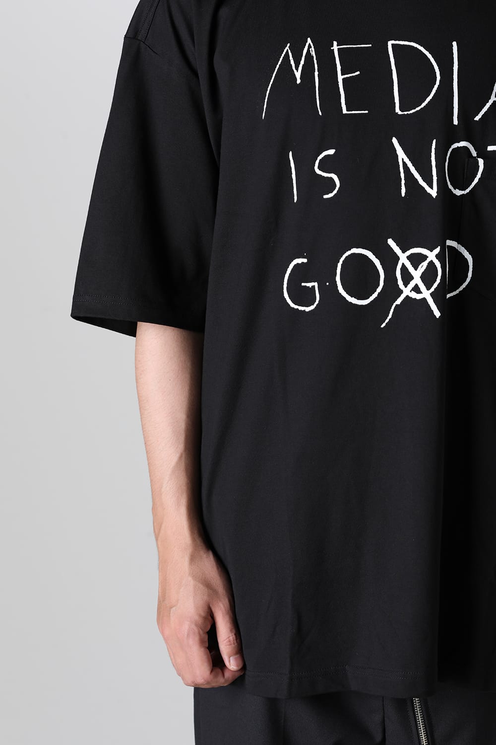 Oversized S/S Pocket tee (media is not go⨂d. type 2)