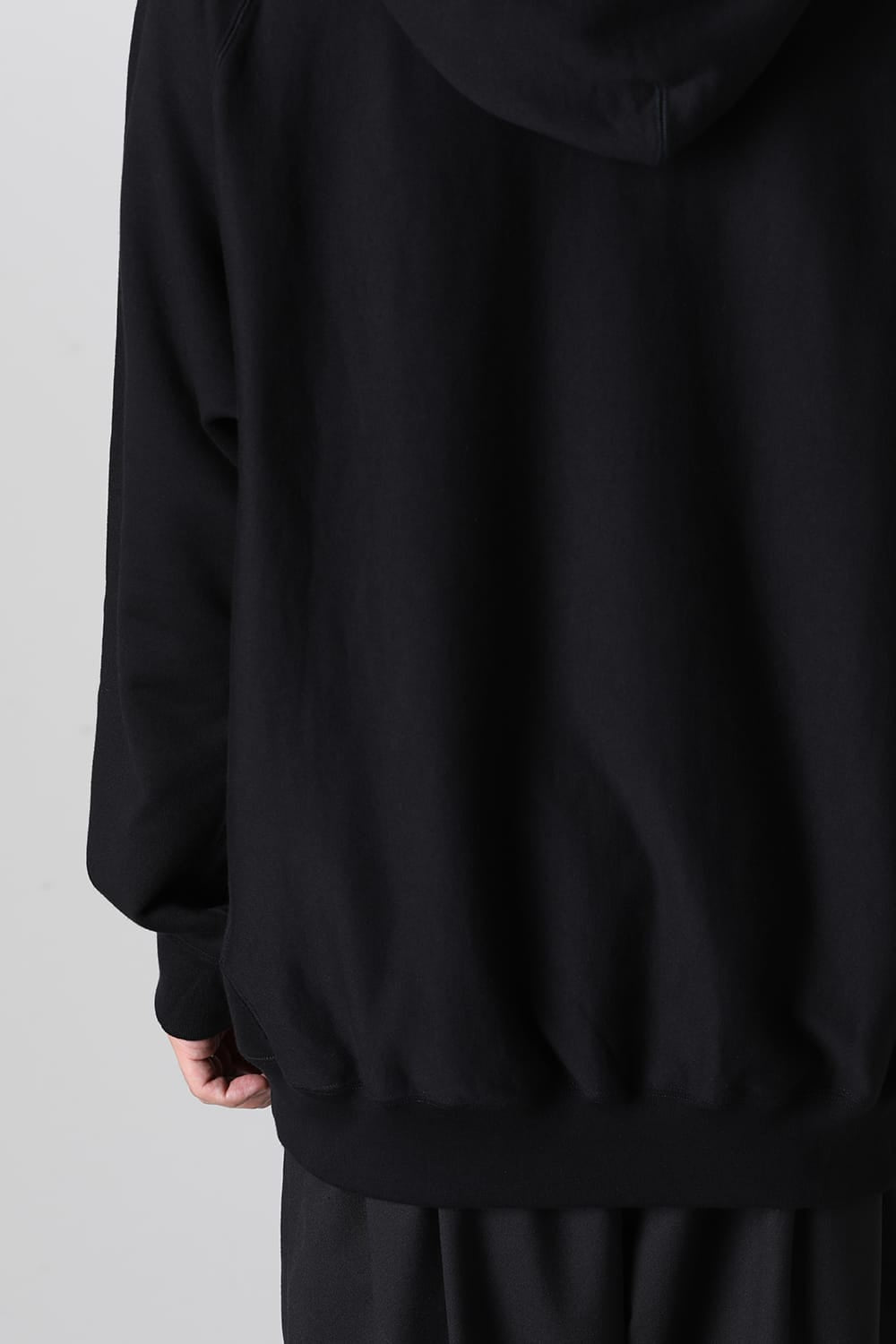 Oversized hoodie (media is not go⨂d. type 2)