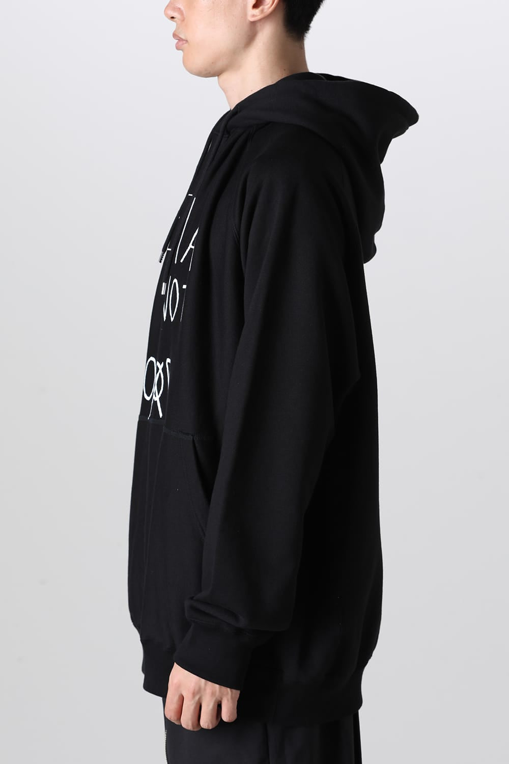 Oversized hoodie (media is not go⨂d. type 2)