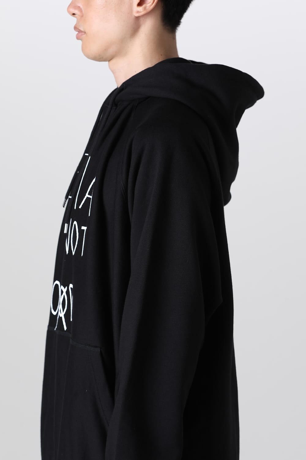 Oversized hoodie (media is not go⨂d. type 2)