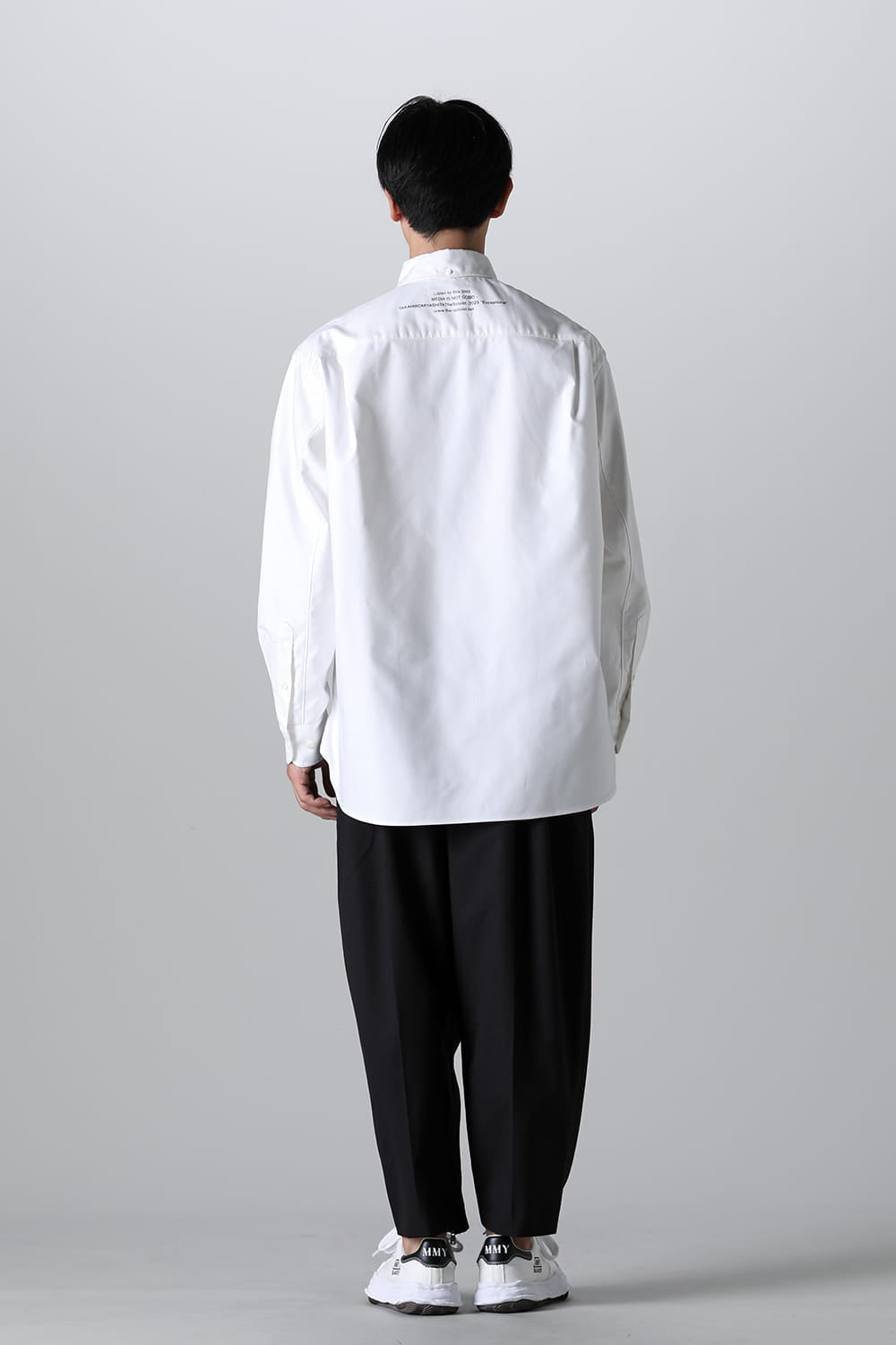 Button down Shirt. White (media is not go⨂d. type 2)