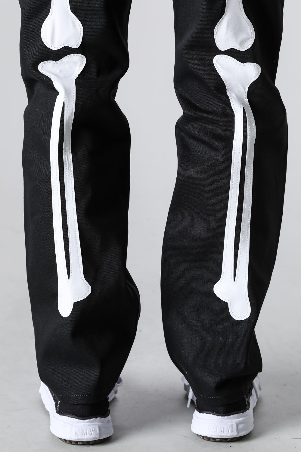 ルーズフィットジーン（ボーン） ブラック x ホワイト ボーン