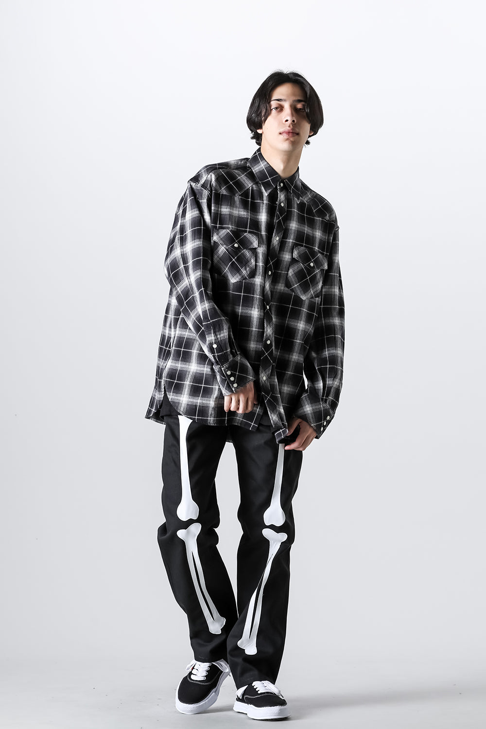 ルーズフィットジーン（ボーン） ブラック x ホワイト ボーン