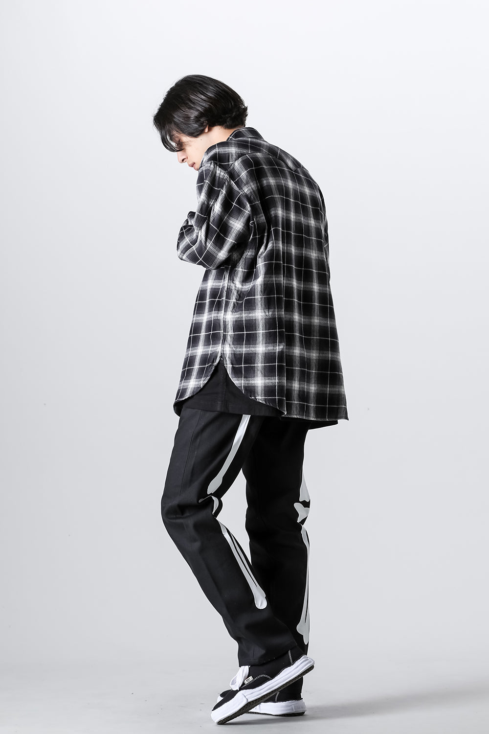 ルーズフィットジーン（ボーン） ブラック x ホワイト ボーン