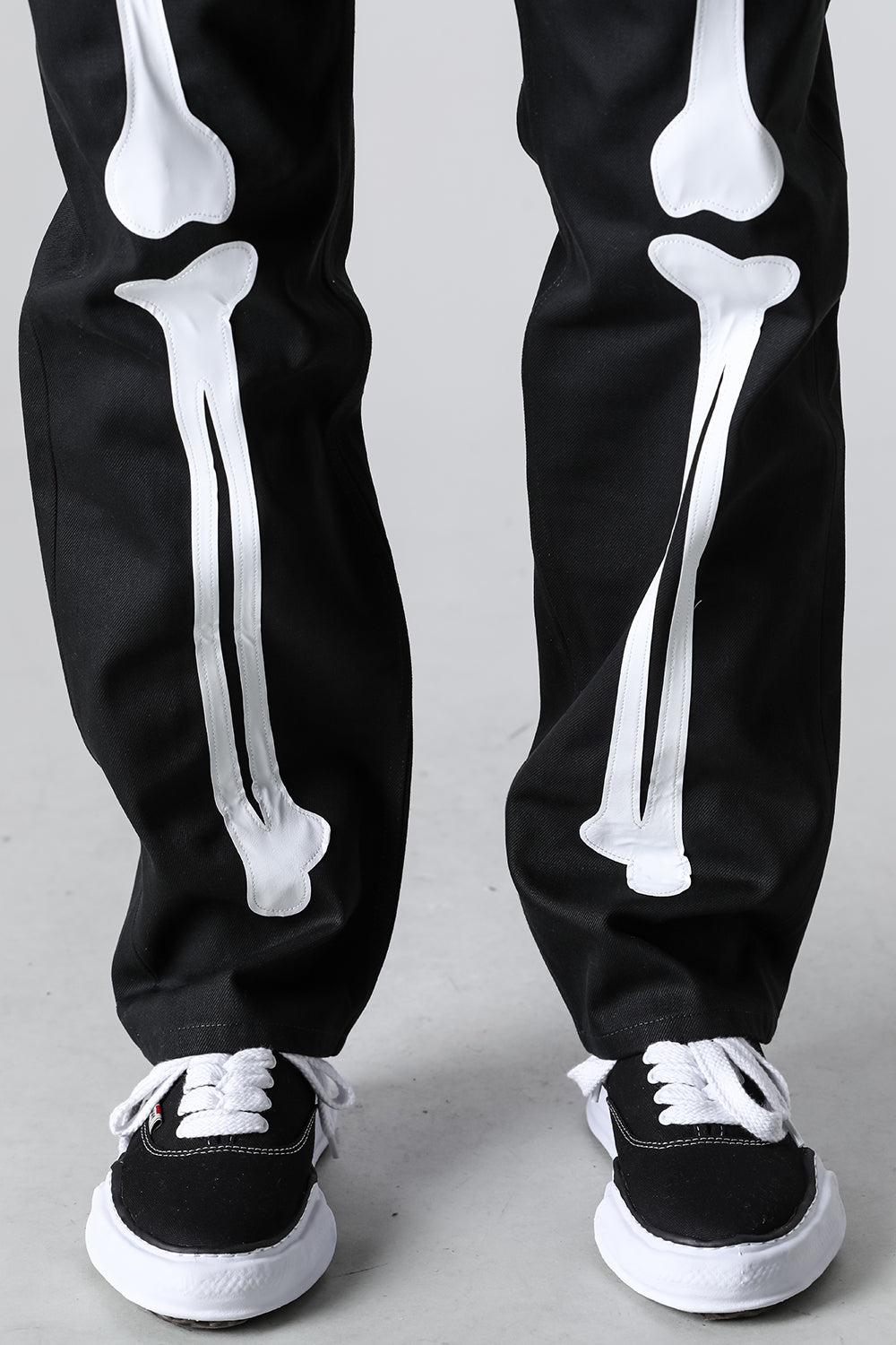 ルーズフィットジーン（ボーン） ブラック x ホワイト ボーン