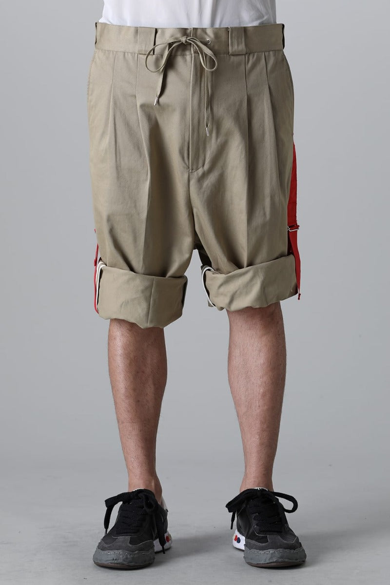 side tape adjustable length 2 tucks work pant. Khaki x Red