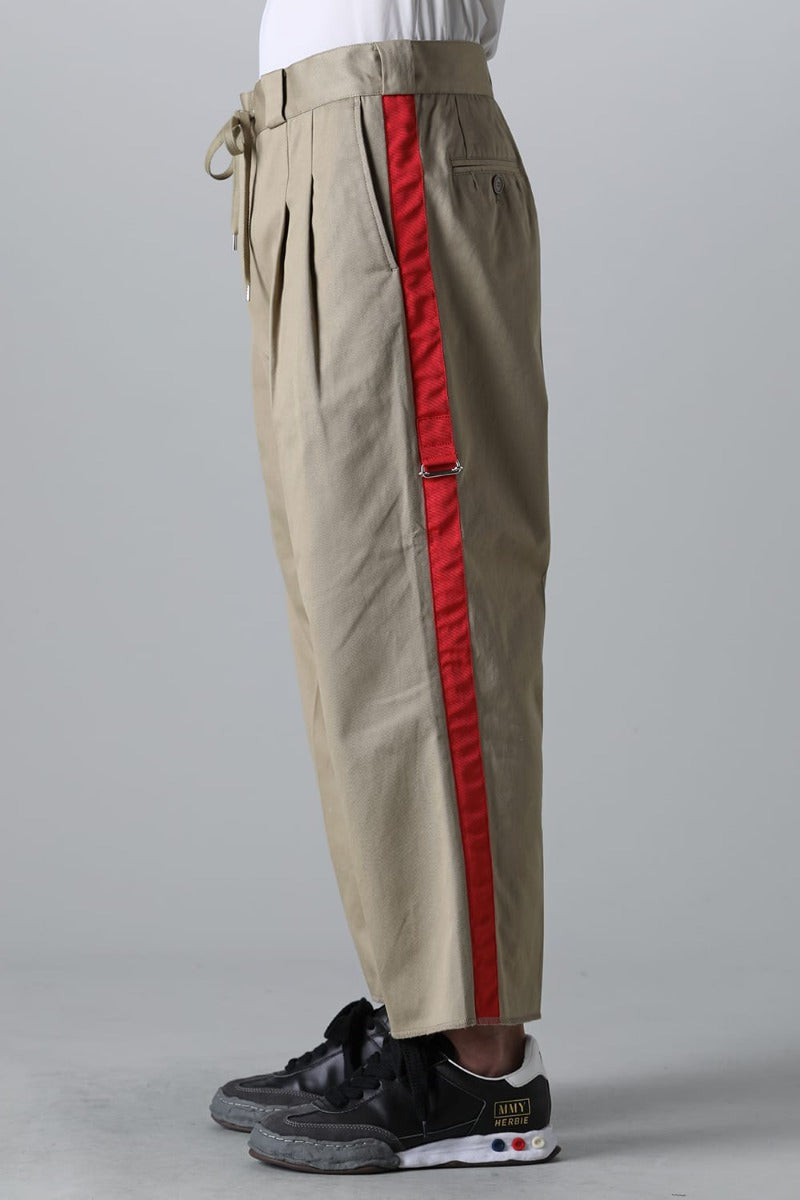 side tape adjustable length 2 tucks work pant. Khaki x Red