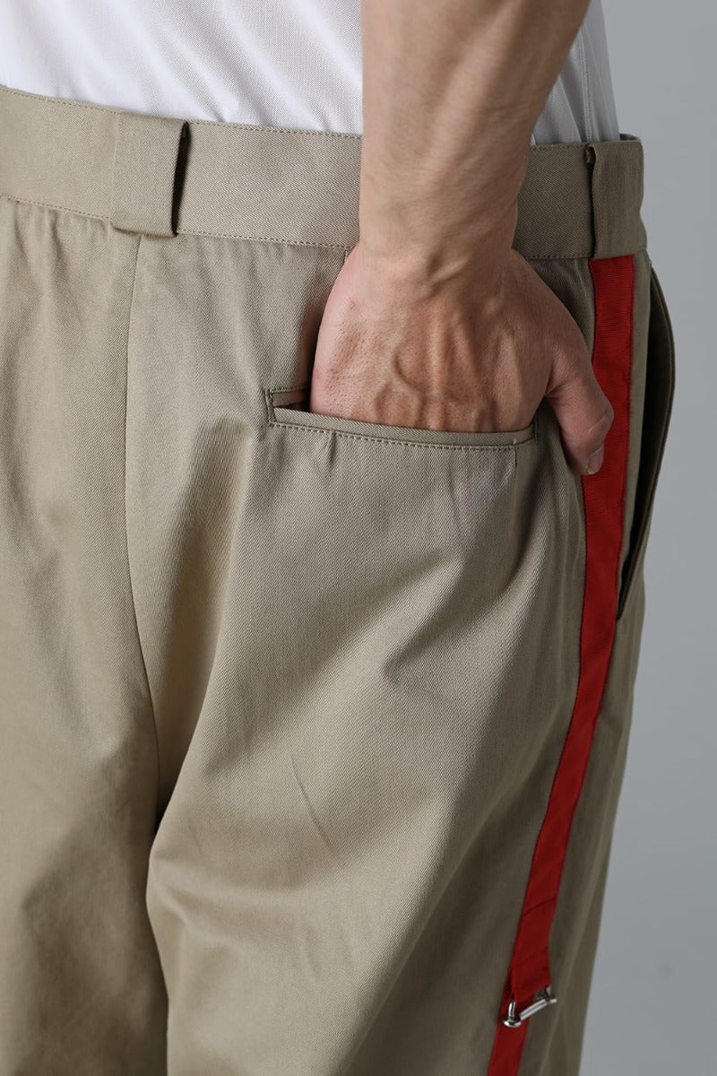 side tape adjustable length 2 tucks work pant. Khaki x Red