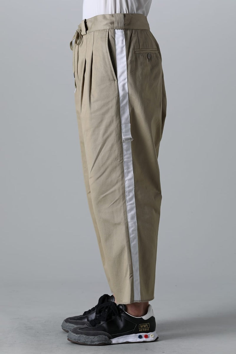 side tape adjustable length 2 tucks work pant. Khaki x White