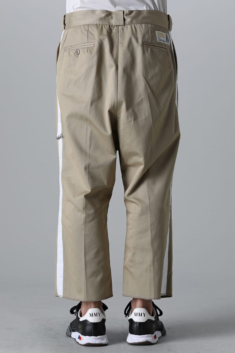 side tape adjustable length 2 tucks work pant. Khaki x White