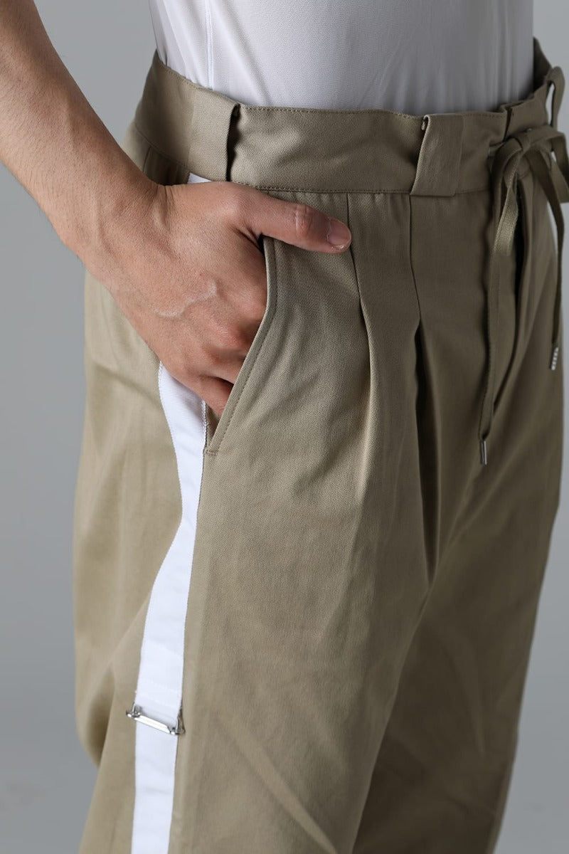 side tape adjustable length 2 tucks work pant. Khaki x White