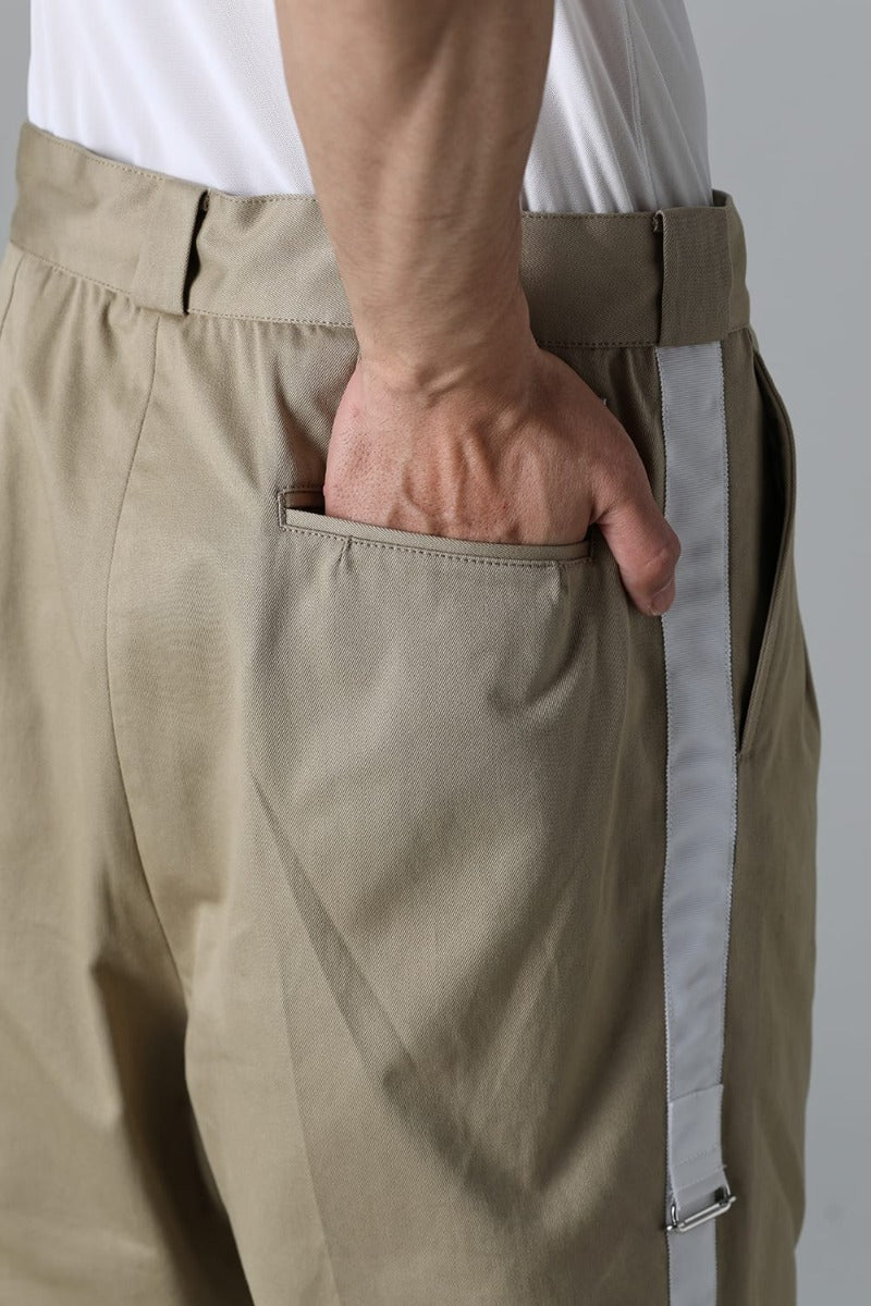 side tape adjustable length 2 tucks work pant. Khaki x White