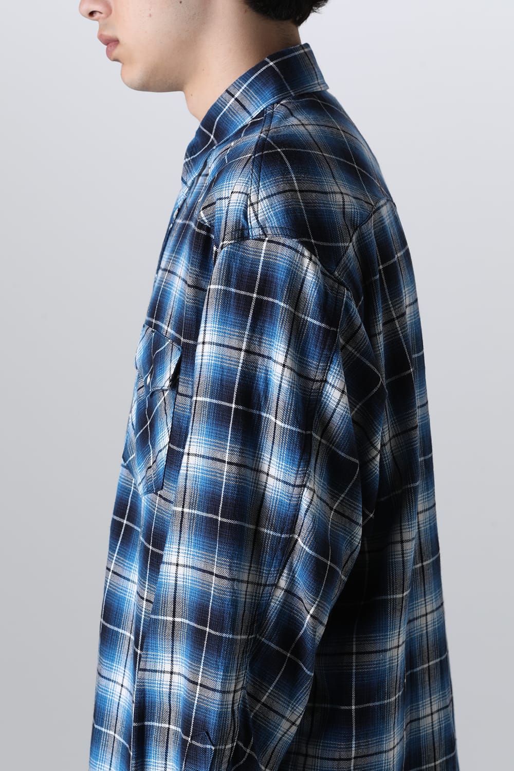 back gusset sleeve western shirt. Blue