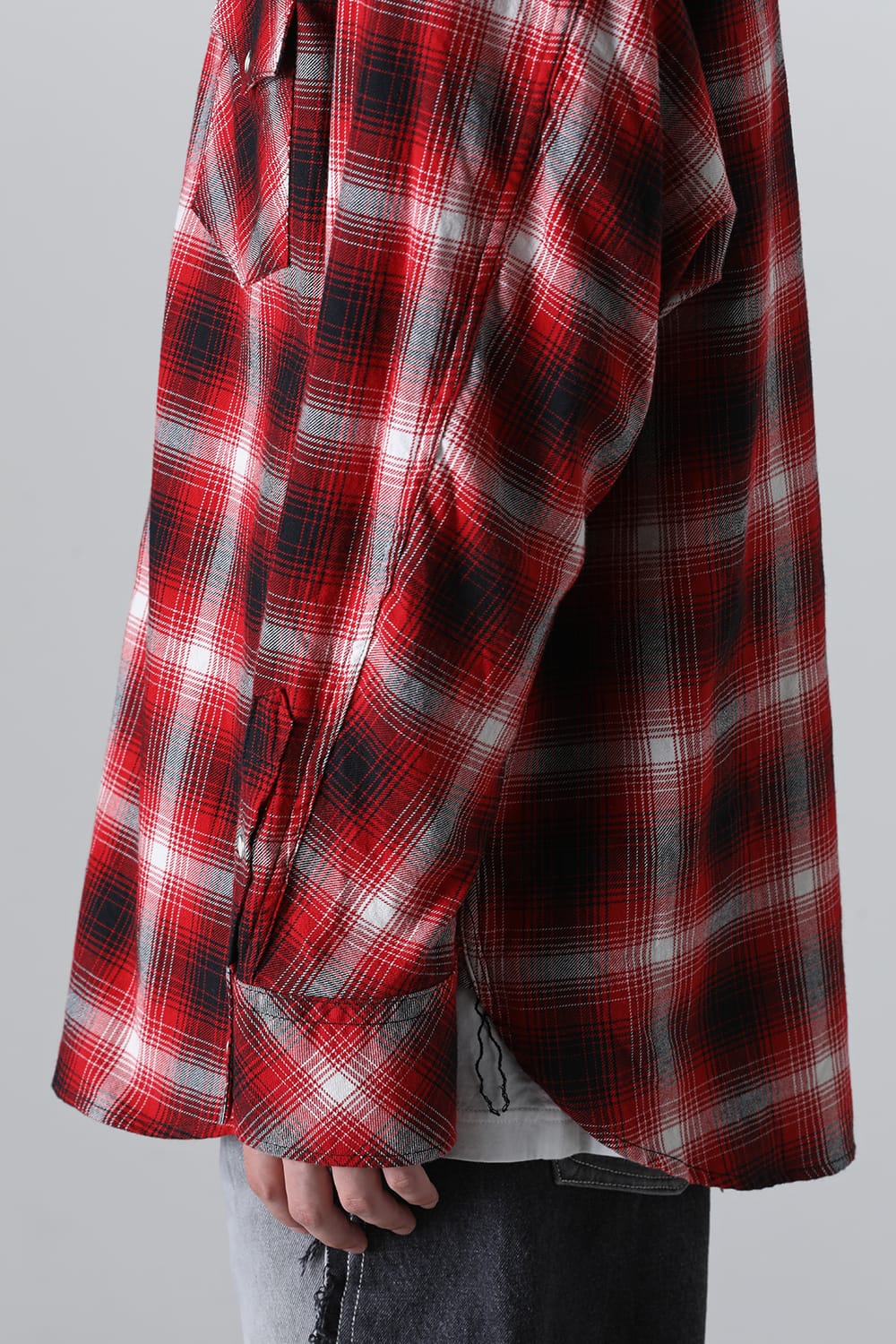 back gusset sleeve western shirt. Red