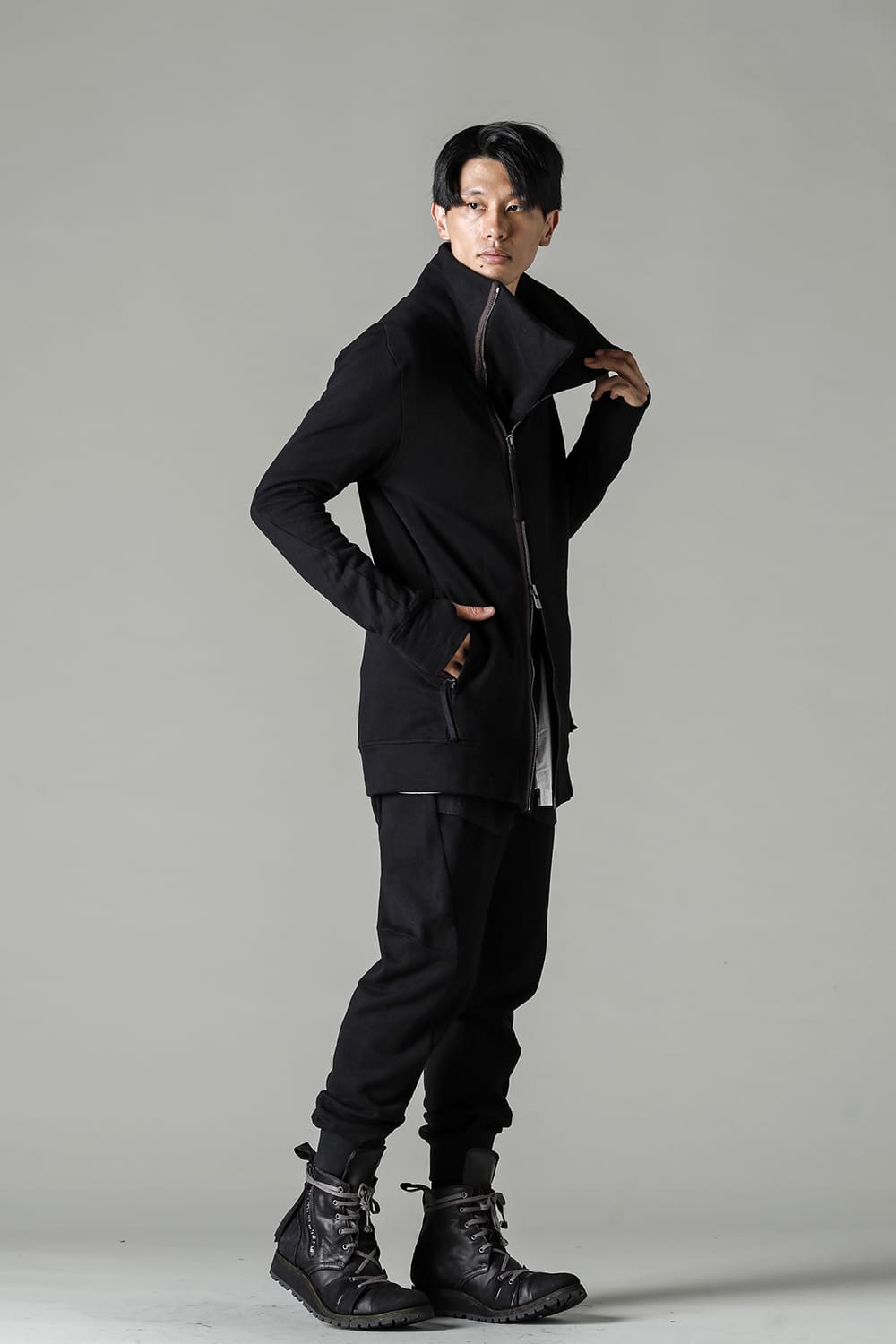 Untwisted Fleece-Lined Zip-up High-Neck Jacket Black