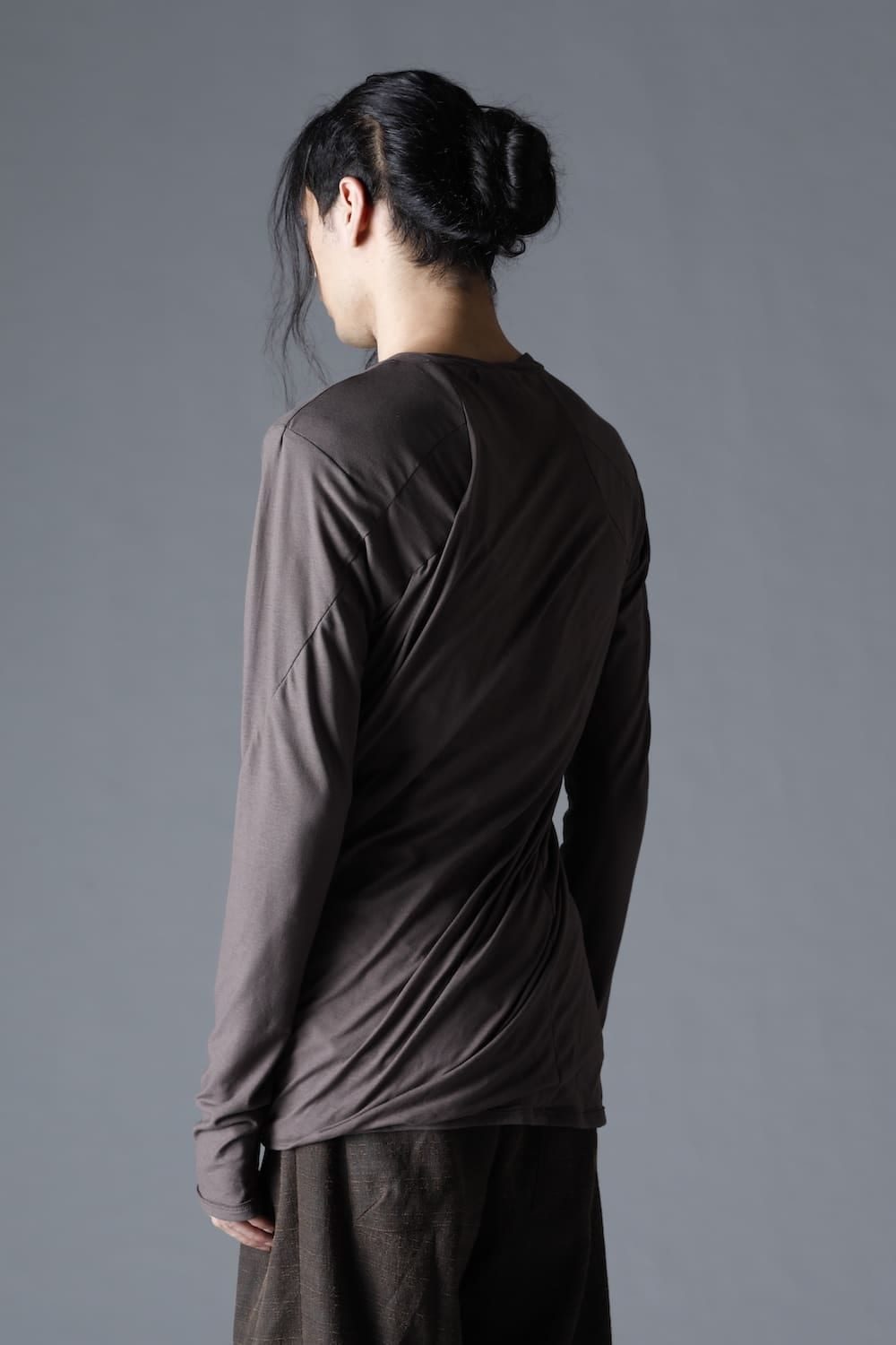 Strong Twist Light Cotton Jersey Twist Long Sleeve T-Shirt  Charcoal