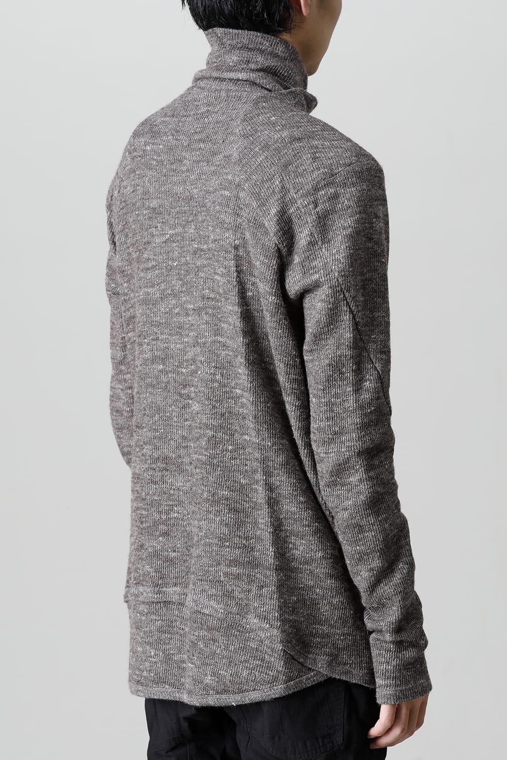 Shetland wool and linen knitted high neck long sleeve T-shirt  Brown