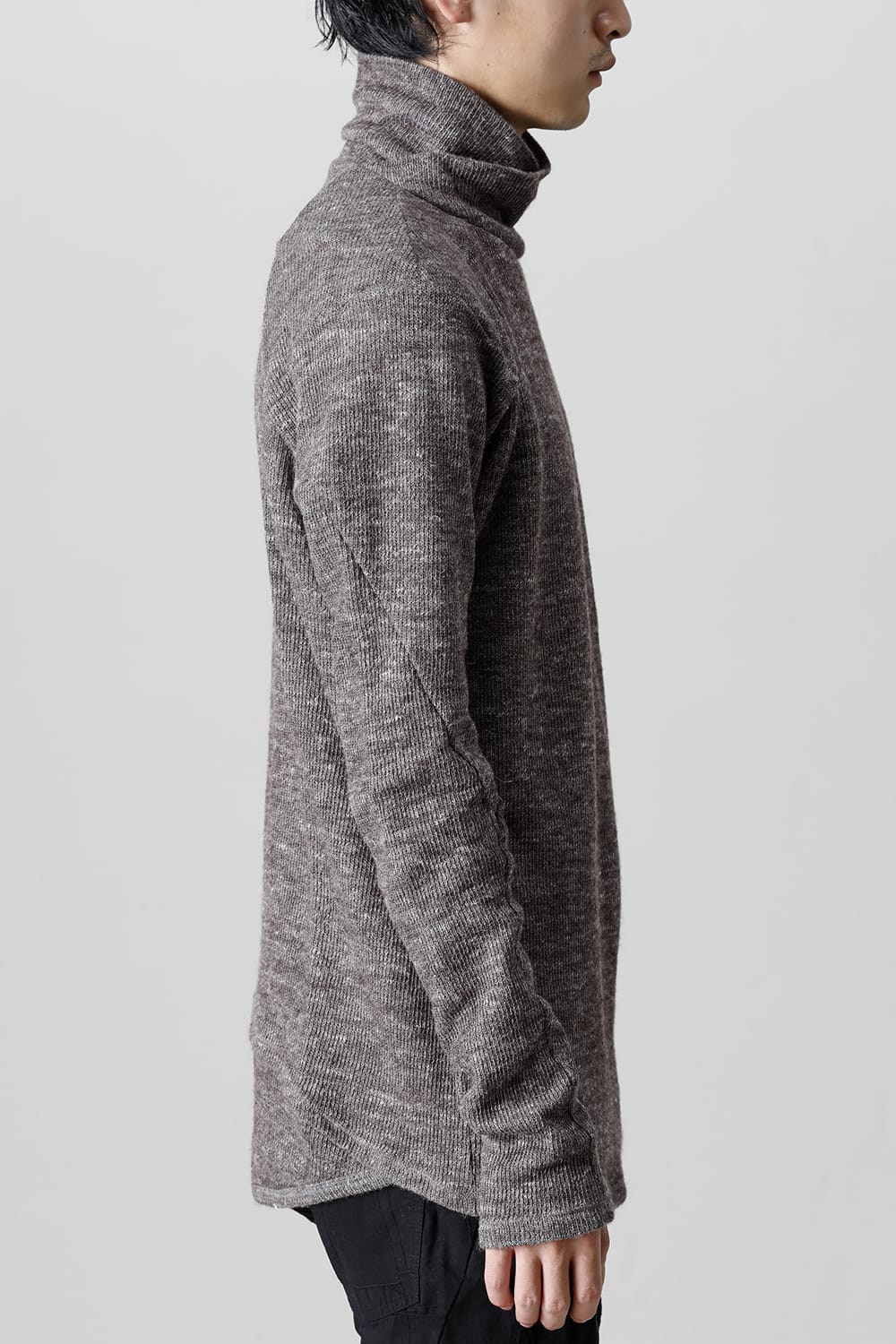 Shetland wool and linen knitted high neck long sleeve T-shirt  Brown