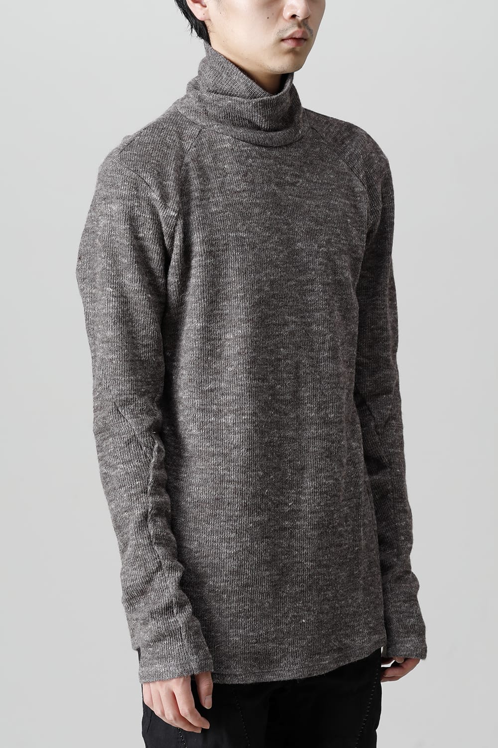 Shetland wool and linen knitted high neck long sleeve T-shirt  Brown