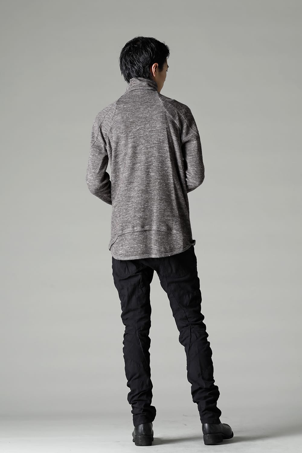 Shetland wool and linen knitted high neck long sleeve T-shirt  Brown