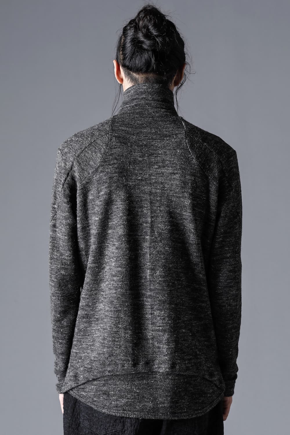 Shetland wool and linen knitted high neck long sleeve T-shirt  Charcoal