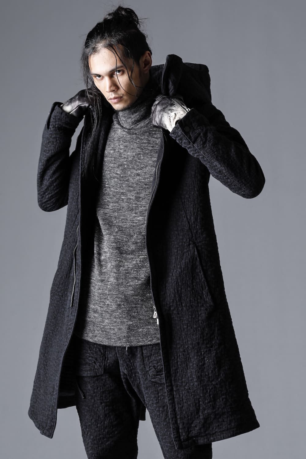 Shetland wool and linen knitted high neck long sleeve T-shirt  Charcoal