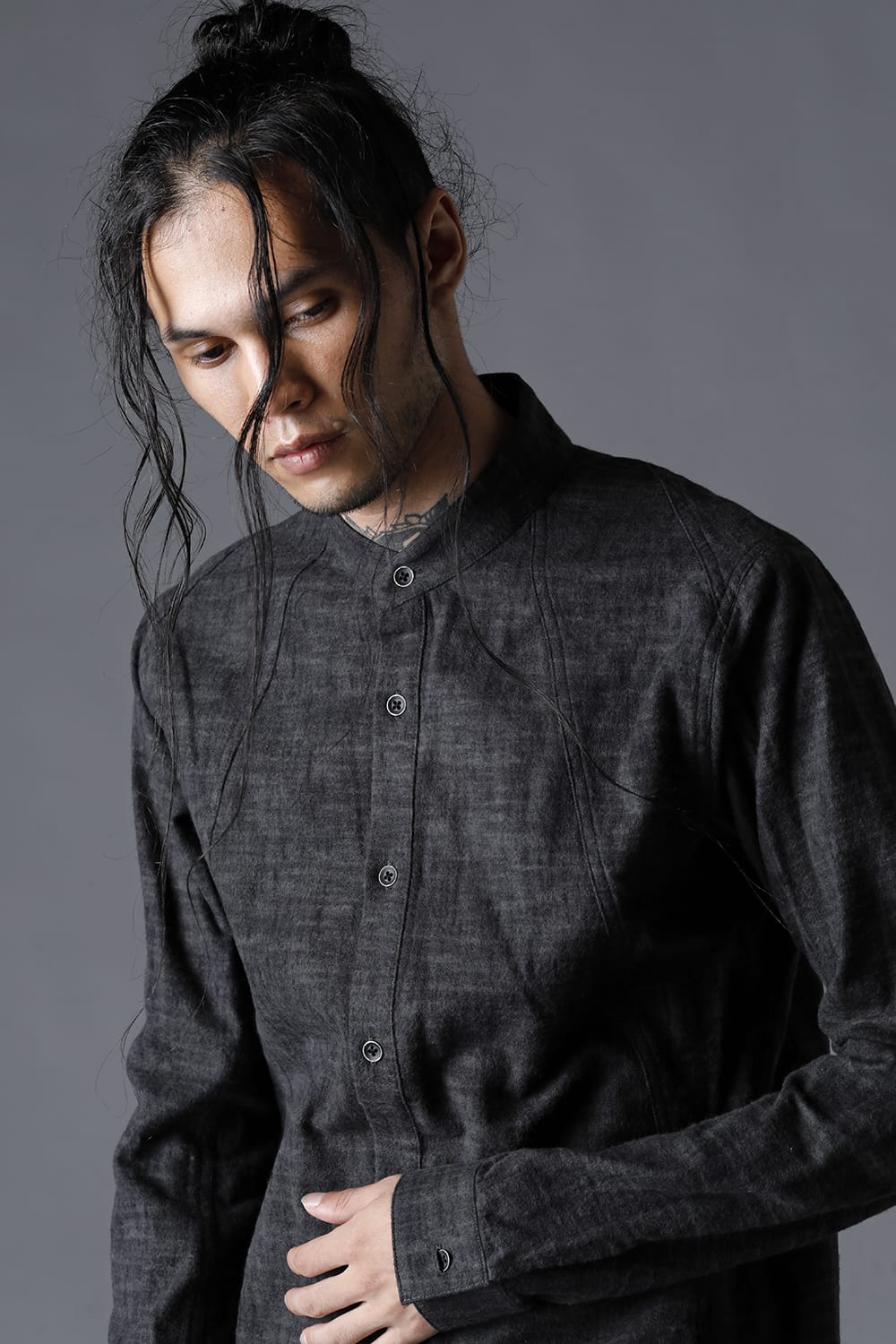 Uneveen Brushing Band Collar Shirt Charcoal