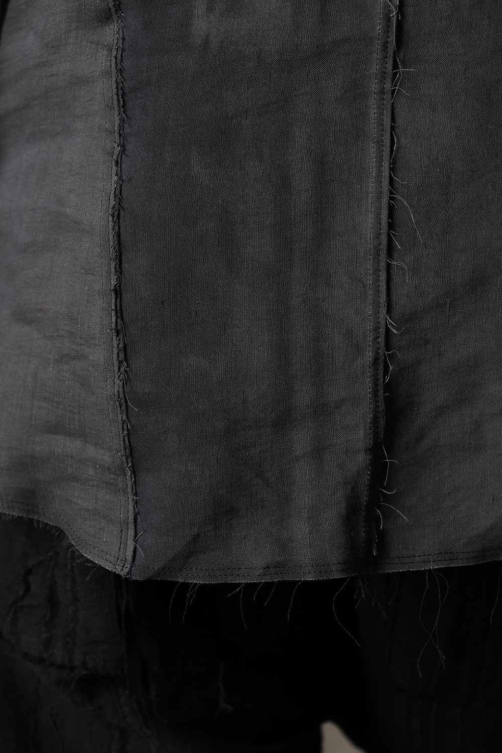 リネン×レーヨンプリントバンドカラーシャツ Charcoal