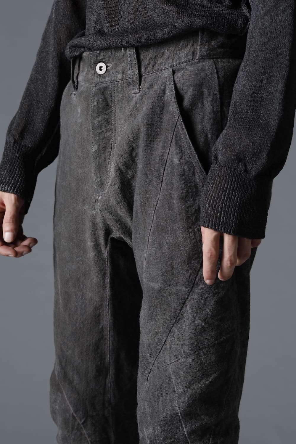 コットン×リネンランダムディンプルストレッチツイストカーブスリムパンツ  マッドブラウン